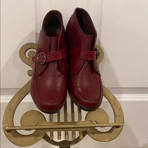 Sanita Size 39 Heels